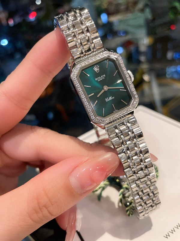 ブランド時計角部分ディテール